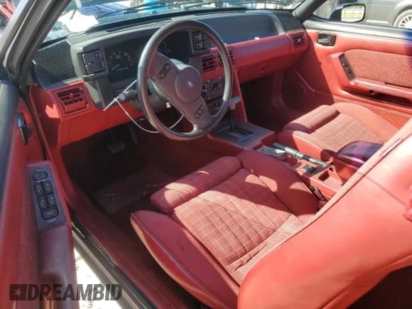 ✅ 1989 Ford Mustang • VIN: 1FABP44E1KF158242 • Лот: 46668475. Опубликован ранее на Copart с пробегом 90 015 миль. Бесплатный доступ к архиву аукционных продаж из США и подробный отчёт об истории автомобиля на DreamBid. Изображение 8.