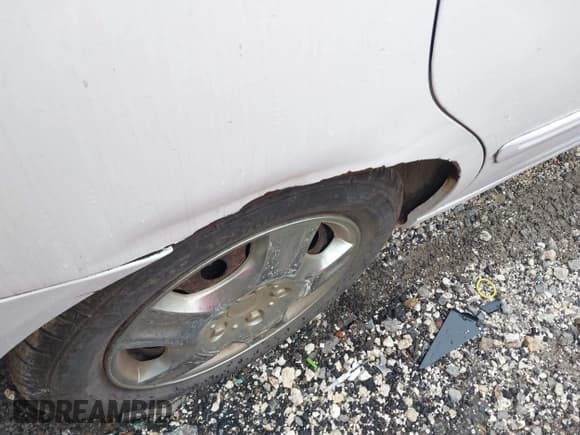 ✅ 2006 Hyundai Elantra GLS • VIN: KMHDN46D56U298725 • Lot: 41499487. Wystawiony na IAAI z przebiegiem 243 228 mil. Bezpłatny archiwum sprzedaży aukcyjnych z USA i szczegółowy raport historii pojazdu na DreamBid. Zdjęcie 12.