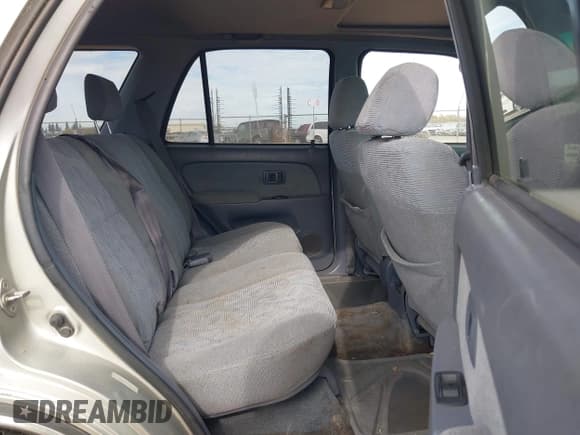 ✅ 2000 Toyota 4Runner SR5 • VIN: JT3GN86R9Y0154954 • Lot: 43629779. Wystawiony na IAAI z przebiegiem 232 079 mil. Bezpłatny archiwum sprzedaży aukcyjnych z USA i szczegółowy raport historii pojazdu na DreamBid. Zdjęcie 8.