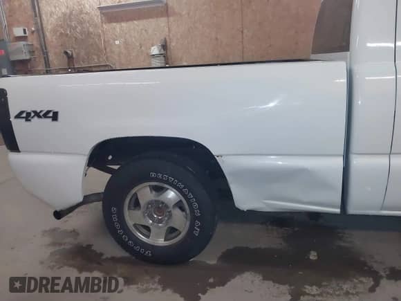 2002 Chevrolet Silverado 1500 LS with VIN 1GCEK14T02Z120888, listed as a IAAI auction lot 41504133 with 131,667 mi miles and . Bid and sale history available at DreamBid. Image 6.