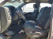 ✅ 2024 Chevrolet Silverado 2500HD Custom • VIN: 2GC4YME78R1229776 • Лот: 46471355. Опубликован ранее на Copart с пробегом Не указан. Бесплатный доступ к архиву аукционных продаж из США и подробный отчёт об истории автомобиля на DreamBid. Изображение 7.