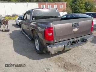 ✅ 2008 Chevrolet Silverado 1500 1LT • VIN: 2GCEK13J781330289 • Lot: 43349402. Wystawiony na IAAI z przebiegiem 168 004 mil. Bezpłatny archiwum sprzedaży aukcyjnych z USA i szczegółowy raport historii pojazdu na DreamBid. Zdjęcie 3.