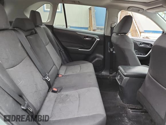 ✅ 2020 Toyota RAV4 XLE • VIN: 2T3P1RFV4LW131368 • Lot: 90252255. Listed on Copart with 91,673 mi. Free auction sales archive from the USA and detailed vehicle history report at DreamBid. Image 11.