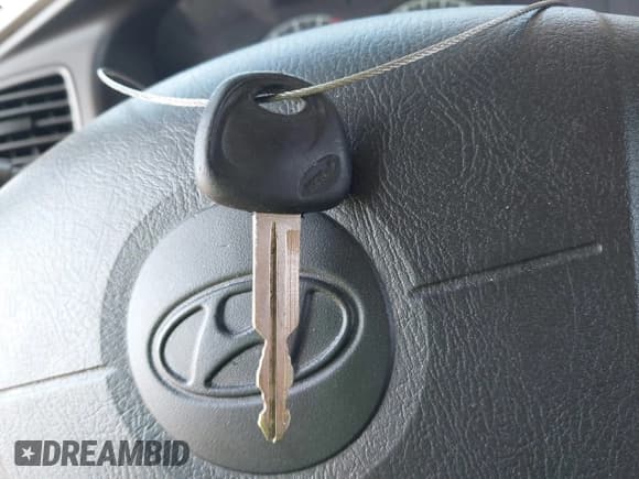 ✅ 2003 Hyundai Elantra GLS • VIN: KMHDN45D13U683213 • Lot: 42131348. Wystawiony na IAAI z przebiegiem 108 823 mil. Bezpłatny archiwum sprzedaży aukcyjnych z USA i szczegółowy raport historii pojazdu na DreamBid. Zdjęcie 11.