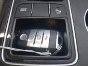 ✅ 2017 Kia Sorento EX • VIN: 5XYPH4A56HG282823 • Лот: 42688908. Опубликован ранее на IAAI с пробегом 86 000 миль. Бесплатный доступ к архиву аукционных продаж из США и подробный отчёт об истории автомобиля на DreamBid. Изображение 11.