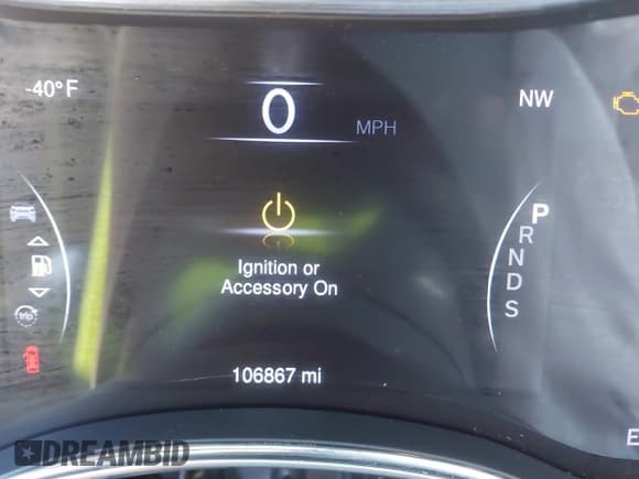 ✅ 2015 Jeep Grand Cherokee Altitude • VIN: 1C4RJEAG4FC815743 • Lot: 41815095. Wystawiony na IAAI z przebiegiem 106 867 mil. Bezpłatny archiwum sprzedaży aukcyjnych z USA i szczegółowy raport historii pojazdu na DreamBid. Zdjęcie 16.