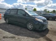 ✅ 2019 Toyota Sienna XLE Auto Access Seat • VIN: 5TDYZ3DC8KS018583 • Лот: 56296195. Опубликован ранее на Copart с пробегом 65 691 миль. Бесплатный доступ к архиву аукционных продаж из США и подробный отчёт об истории автомобиля на DreamBid. Изображение 4.