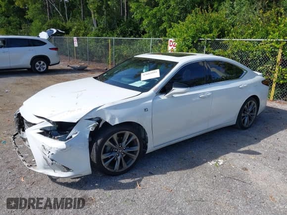 ✅ 2019 Lexus ES 350 Luxury • VIN: 58ABZ1B14KU026434 • Лот: 43663992. Опубликован ранее на IAAI с пробегом 97 077 миль. Бесплатный доступ к архиву аукционных продаж из США и подробный отчёт об истории автомобиля на DreamBid. Изображение 2.