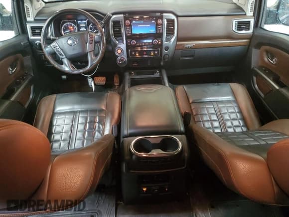 ✅ 2017 Nissan Titan SV • VIN: 1N6AA1E57HN516248 • Lot: 87057595. Wystawiony na Copart z przebiegiem 175 844 mil. Bezpłatny archiwum sprzedaży aukcyjnych z USA i szczegółowy raport historii pojazdu na DreamBid. Zdjęcie 8.