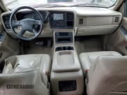 ✅ 2005 Chevrolet Suburban LT • VIN: 3GNFK16Z95G165569 • Лот: 47834175. Опубликован ранее на Copart с пробегом 190 949 миль. Бесплатный доступ к архиву аукционных продаж из США и подробный отчёт об истории автомобиля на DreamBid. Изображение 8.