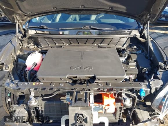 ✅ 2024 Kia Niro Wind • VIN: KNDCR3L19R5108741 • Lot: 43557865. Wystawiony na IAAI z przebiegiem 73 445 mil. Bezpłatny archiwum sprzedaży aukcyjnych z USA i szczegółowy raport historii pojazdu na DreamBid. Zdjęcie 10.