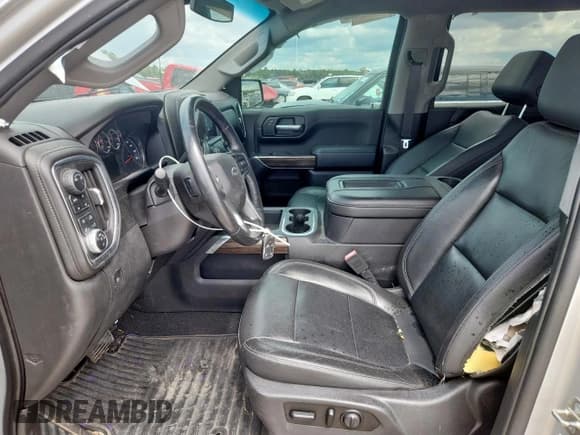 ✅ 2020 Chevrolet Silverado 1500 RST • VIN: 3GCUYEED1LG327171 • Lot: 81373855. Listed on Copart with 86,544 mi. Free auction sales archive from the USA and detailed vehicle history report at DreamBid. Image 7.