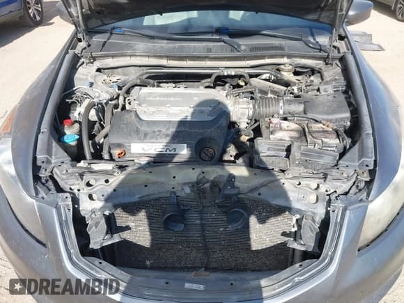 ✅ 2011 Honda Accord EX-L • VIN: 1HGCP3F82BA012057 • Lot: 43625098. Wystawiony na IAAI z przebiegiem 205 818 mil. Bezpłatny archiwum sprzedaży aukcyjnych z USA i szczegółowy raport historii pojazdu na DreamBid. Zdjęcie 10.