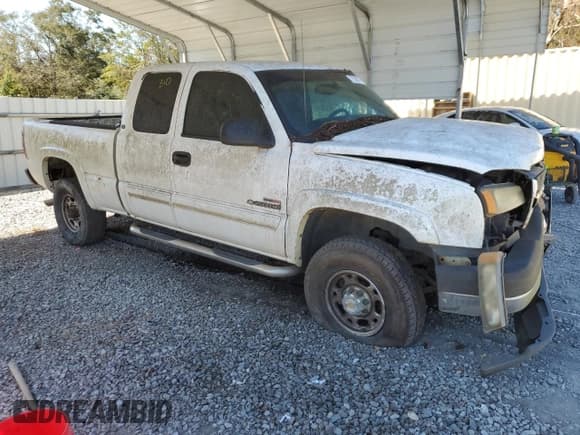✅ 2003 Chevrolet Silverado 2500HD LS • VIN: 1GCHC29133E180793 • Лот: 72180174. Опубликован ранее на Copart с пробегом Не указан. Бесплатный доступ к архиву аукционных продаж из США и подробный отчёт об истории автомобиля на DreamBid. Изображение 4.