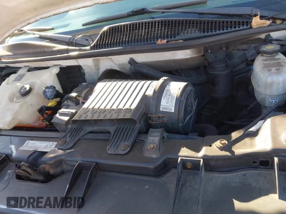 ✅ 2005 Chevrolet Express Cargo • VIN: 1GCHG35V751170247 • Lot: 43539662. Listed on IAAI with 259,133 mi. Free auction sales archive from the USA and detailed vehicle history report at DreamBid. Image 10.