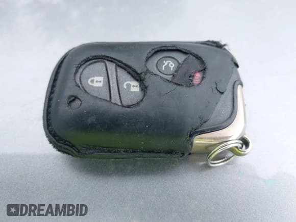 ✅ 2010 Lexus LS 460 • VIN: JTHCL5EF5A5008337 • Лот: 42252064. Опубликован ранее на IAAI с пробегом 166 867 миль. Бесплатный доступ к архиву аукционных продаж из США и подробный отчёт об истории автомобиля на DreamBid. Изображение 11.