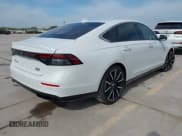 ✅ 2024 Honda Accord Touring • VIN: 1HGCY2F84RA067787 • Lot: 43327773. Wystawiony na IAAI z przebiegiem 7 305 mil. Bezpłatny archiwum sprzedaży aukcyjnych z USA i szczegółowy raport historii pojazdu na DreamBid. Zdjęcie 4.