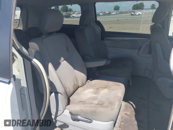 ✅ 2009 Volkswagen Routan SE • VIN: 2V8HW34199R541626 • Lot: 42852160. Listed on IAAI with 211,367 mi. Free auction sales archive from the USA and detailed vehicle history report at DreamBid. Image 8.