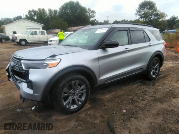 ✅ 2022 Ford Explorer XLT • VIN: 1FMSK7DH3NGB17240 • Лот: 43398572. Опубликован ранее на IAAI с пробегом 32 671 миль. Бесплатный доступ к архиву аукционных продаж из США и подробный отчёт об истории автомобиля на DreamBid. Изображение 17.