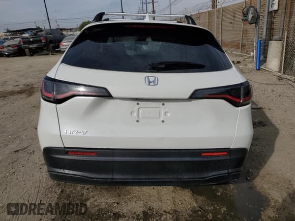 ✅ 2024 Honda HR-V LX • VIN: 3CZRZ2H3XRM700779 • Лот: 92613355. Опубликован ранее на Copart с пробегом Не указан. Бесплатный доступ к архиву аукционных продаж из США и подробный отчёт об истории автомобиля на DreamBid. Изображение 6.