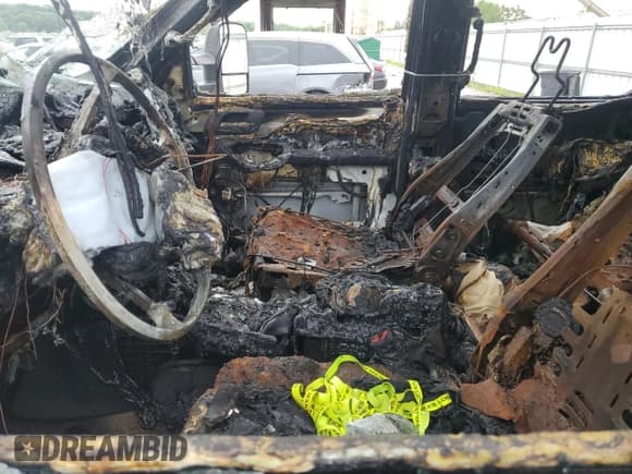 ✅ 2008 Chevrolet Silverado 2500HD 2LT • VIN: 1GCHC23K58F201338 • Лот: 63118575. Опубликован ранее на Copart с пробегом Не указан. Бесплатный доступ к архиву аукционных продаж из США и подробный отчёт об истории автомобиля на DreamBid. Изображение 7.