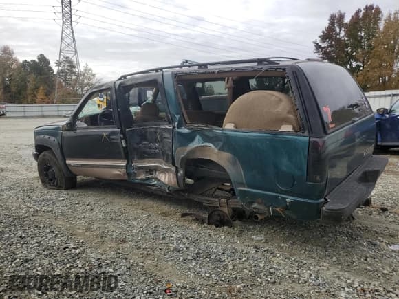 ✅ 1995 Chevrolet Suburban • VIN: 1GNFK16K0SJ430411 • Lot: 79208624. Wystawiony na Copart z przebiegiem 316 229 mil. Bezpłatny archiwum sprzedaży aukcyjnych z USA i szczegółowy raport historii pojazdu na DreamBid. Zdjęcie 2.