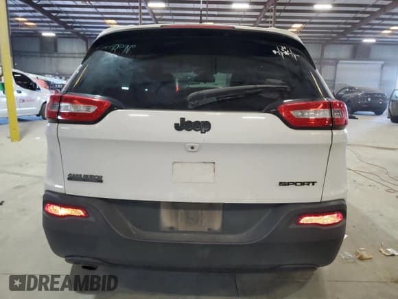 ✅ 2016 Jeep Cherokee Sport • VIN: 1C4PJLAB8GW274177 • Lot: 91631385. Listed on Copart with 243,464 mi. Free auction sales archive from the USA and detailed vehicle history report at DreamBid. Image 6.