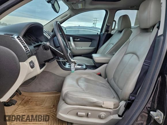 ✅ 2011 GMC Acadia SLT1 • VIN: 1GKKVRED6BJ401418 • Lot: 92922635. Listed on Copart with 185,262 mi. Free auction sales archive from the USA and detailed vehicle history report at DreamBid. Image 7.