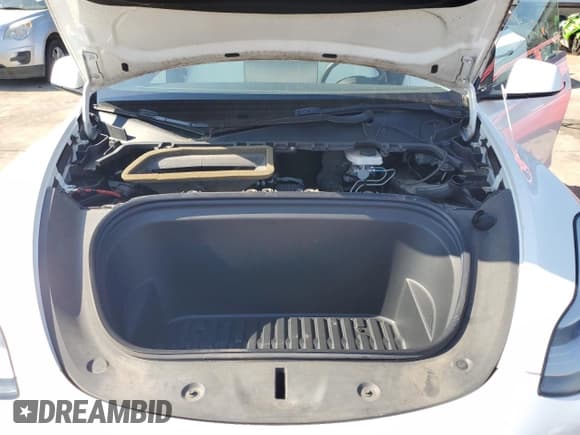 ✅ 2021 Tesla Model Y Standard Range • VIN: 5YJYGDED9MF163299 • Lot: 80437915. Wystawiony na Copart z przebiegiem 79 790 mil. Bezpłatny archiwum sprzedaży aukcyjnych z USA i szczegółowy raport historii pojazdu na DreamBid. Zdjęcie 11.