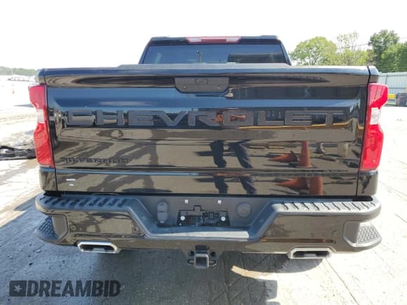 ✅ 2022 Chevrolet Silverado 1500 LT Trail Boss • VIN: 1GCPYFED7NZ192252 • Lot: 65614375. Wystawiony na Copart z przebiegiem 59 207 mil. Bezpłatny archiwum sprzedaży aukcyjnych z USA i szczegółowy raport historii pojazdu na DreamBid. Zdjęcie 6.