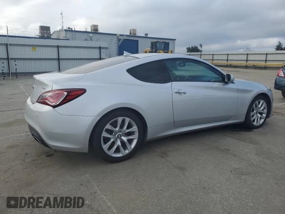 ✅ 2014 Hyundai Genesis Coupe R-Spec • VIN: KMHHT6KD1EU119779 • Lot: 46174445. Wystawiony na Copart z przebiegiem 98 236 mil. Bezpłatny archiwum sprzedaży aukcyjnych z USA i szczegółowy raport historii pojazdu na DreamBid. Zdjęcie 3.