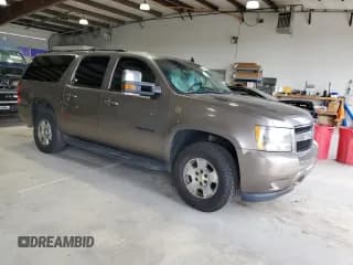 ✅ 2011 Chevrolet Suburban LS • VIN: 1GNSKHE30BR191509 • Lot: 62356864. Wystawiony na Copart z przebiegiem 149 600 mil. Bezpłatny archiwum sprzedaży aukcyjnych z USA i szczegółowy raport historii pojazdu na DreamBid. Zdjęcie 4.