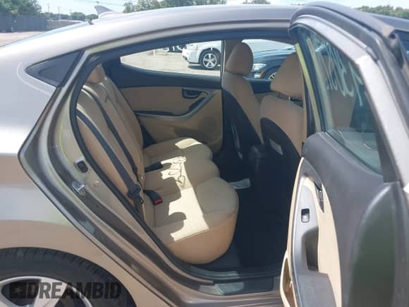 2013 Hyundai Elantra Limited с VIN 5NPDH4AE8DH367622, выставлен на аукционе IAAI как лот 43105759 с пробегом 74 625 миль миль и . История ставок и продаж доступна на DreamBid. Изображение 8.