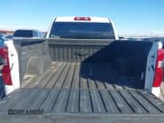 ✅ 2019 Chevrolet Silverado 1500 Work Truck • VIN: 3GCNWAEHXKG268576 • Lot: 41688465. Wystawiony na IAAI z przebiegiem 97 187 mil. Bezpłatny archiwum sprzedaży aukcyjnych z USA i szczegółowy raport historii pojazdu na DreamBid. Zdjęcie 8.