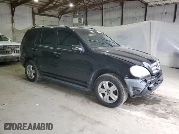 ✅ 2005 Mercedes-Benz M 500 • VIN: 4JGAB75E55A548553 • Lot: 55667495. Listed on Copart with 146,197 mi. Free auction sales archive from the USA and detailed vehicle history report at DreamBid. Image 4.