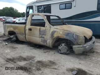 2003 Chevrolet Silverado 1500 LS z VIN 1GCEK14T43Z135461, wystawiony jako Copart lot #62999924 z przebiegiem Nie podano mil oraz Nie do naprawy • Non repairable. Historia ofert i sprzedaży dostępna na DreamBid. Obrazek 4.