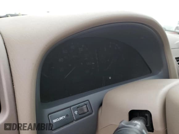 ✅ 2001 Infiniti I30 Luxury • VIN: JNKCA31A91T027215 • Lot: 77061764. Listed on Copart with Not provided. Free auction sales archive from the USA and detailed vehicle history report at DreamBid. Image 9.