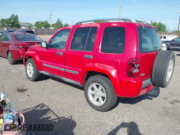 ✅ 2005 Jeep Liberty Limited • VIN: 1J4GK58K25W527189 • Lot: 42773236. Listed on IAAI with 233,659 mi. Free auction sales archive from the USA and detailed vehicle history report at DreamBid. Image 3.