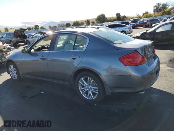 ✅ 2015 Infiniti Q40 • VIN: JN1CV6AR2FM522468 • Lot: 90315275. Wystawiony na Copart z przebiegiem 63 434 mil. Bezpłatny archiwum sprzedaży aukcyjnych z USA i szczegółowy raport historii pojazdu na DreamBid. Zdjęcie 2.