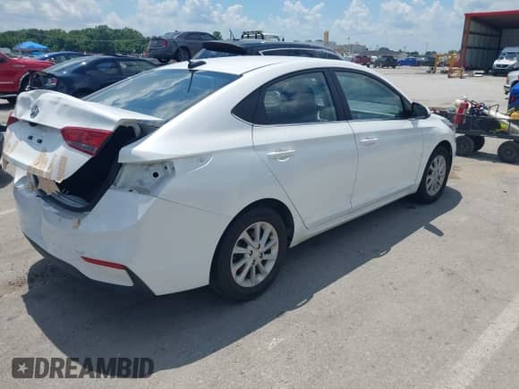2020 Hyundai Accent SE with VIN 3KPC24A61LE094595, listed as a IAAI auction lot 42662044 with 64,417 mi miles and . Bid and sale history available at DreamBid. Image 4.