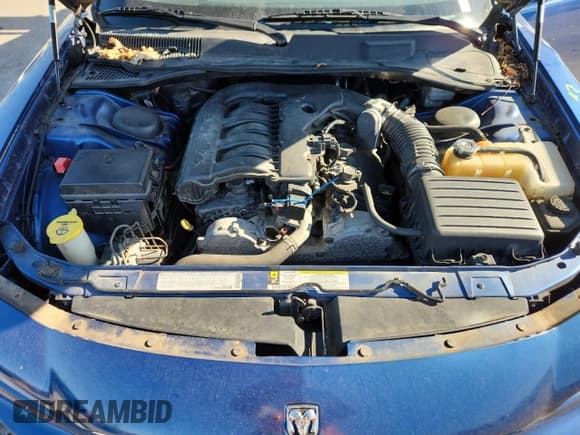 ✅ 2009 Dodge Charger SXT • VIN: 2B3KA33V39H635285 • Lot: 82323075. Wystawiony na Copart z przebiegiem 231 088 mil. Bezpłatny archiwum sprzedaży aukcyjnych z USA i szczegółowy raport historii pojazdu na DreamBid. Zdjęcie 11.