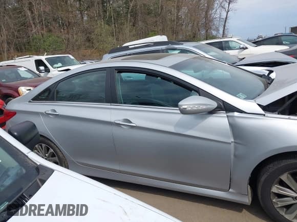 ✅ 2014 Hyundai Sonata Limited • VIN: 5NPEC4AB1EH876414 • Лот: 42115192. Опубликован ранее на IAAI с пробегом 144 315 миль. Бесплатный доступ к архиву аукционных продаж из США и подробный отчёт об истории автомобиля на DreamBid. Изображение 14.