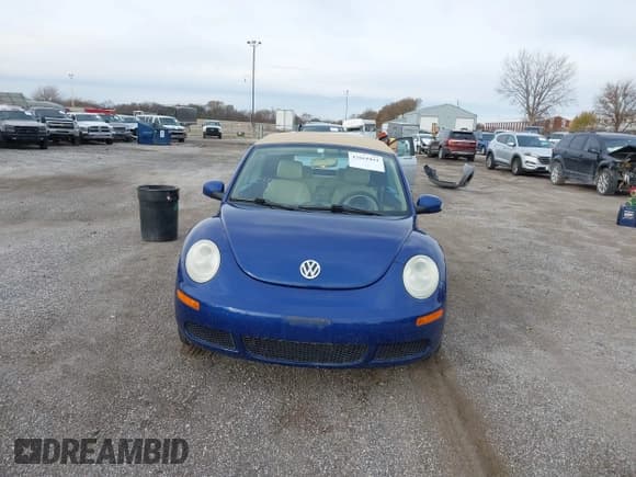 ✅ 2008 Volkswagen Beetle SE • VIN: 3VWRF31Y18M417788 • Лот: 43661041. Опубликован ранее на IAAI с пробегом 137 155 миль. Бесплатный доступ к архиву аукционных продаж из США и подробный отчёт об истории автомобиля на DreamBid. Изображение 12.