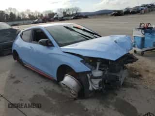 2020 Hyundai Veloster z VIN KMHT36AH7LU003918, wystawiony jako Copart lot #84159544 z przebiegiem 89 482 mil mil oraz Czysty tytuł • Clean title. Historia ofert i sprzedaży dostępna na DreamBid. Obrazek 4.