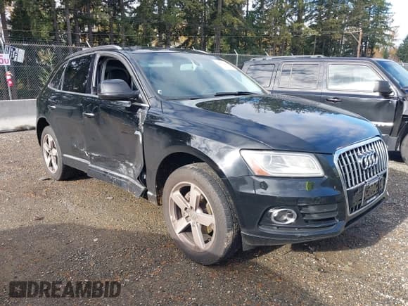 ✅ 2015 Audi Q5 Premium • VIN: WA1CFAFP9FA136002 • Lot: 43652433. Wystawiony na IAAI z przebiegiem 95 050 mil. Bezpłatny archiwum sprzedaży aukcyjnych z USA i szczegółowy raport historii pojazdu na DreamBid. Zdjęcie 1.
