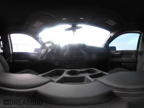 ✅ 2020 Chevrolet Silverado 1500 Custom • VIN: 1GCRWBEF3LZ196448 • Lot: 41508665. Wystawiony na IAAI z przebiegiem 95 187 mil. Bezpłatny archiwum sprzedaży aukcyjnych z USA i szczegółowy raport historii pojazdu na DreamBid. Zdjęcie 18.