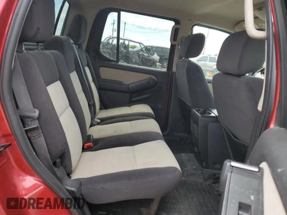 ✅ 2008 Ford Explorer Sport Trac Limited • VIN: 1FMEU33E08UA41585 • Лот: 70127555. Опубликован ранее на Copart с пробегом 154 315 миль. Бесплатный доступ к архиву аукционных продаж из США и подробный отчёт об истории автомобиля на DreamBid. Изображение 10.