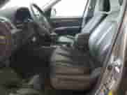 2012 Hyundai Santa Fe Limited с VIN 5XYZKDAG5CG144226, выставлен на аукционе Copart как лот 70772505 с пробегом 176 332 миль миль и Списание • Salvage title. История ставок и продаж доступна на DreamBid. Изображение 7.