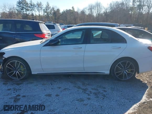 ✅ 2020 Mercedes-Benz C 43 AMG • VIN: W1KWF6EB7LR595358 • Lot: 41310045. Wystawiony na IAAI z przebiegiem Nie podano. Bezpłatny archiwum sprzedaży aukcyjnych z USA i szczegółowy raport historii pojazdu na DreamBid. Zdjęcie 14.