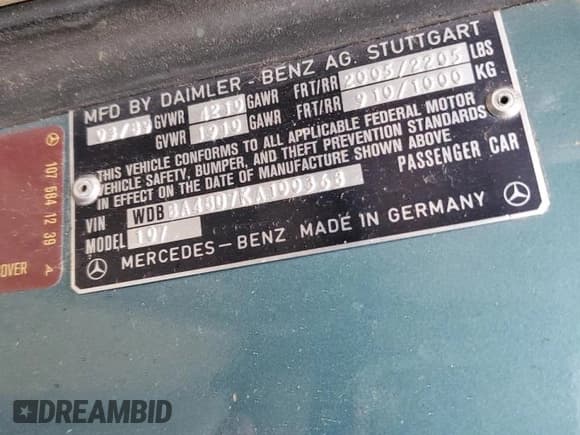 ✅ 1989 Mercedes-Benz 560 SL • VIN: WDBBA48D7KA100368 • Lot: 86422614. Wystawiony na Copart z przebiegiem 171 003 mil. Bezpłatny archiwum sprzedaży aukcyjnych z USA i szczegółowy raport historii pojazdu na DreamBid. Zdjęcie 12.